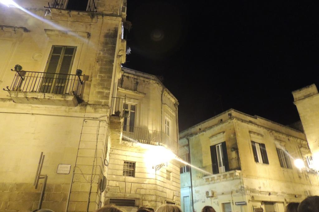 Barocco.Oberdan Bed & Breakfast Lecce Exterior foto