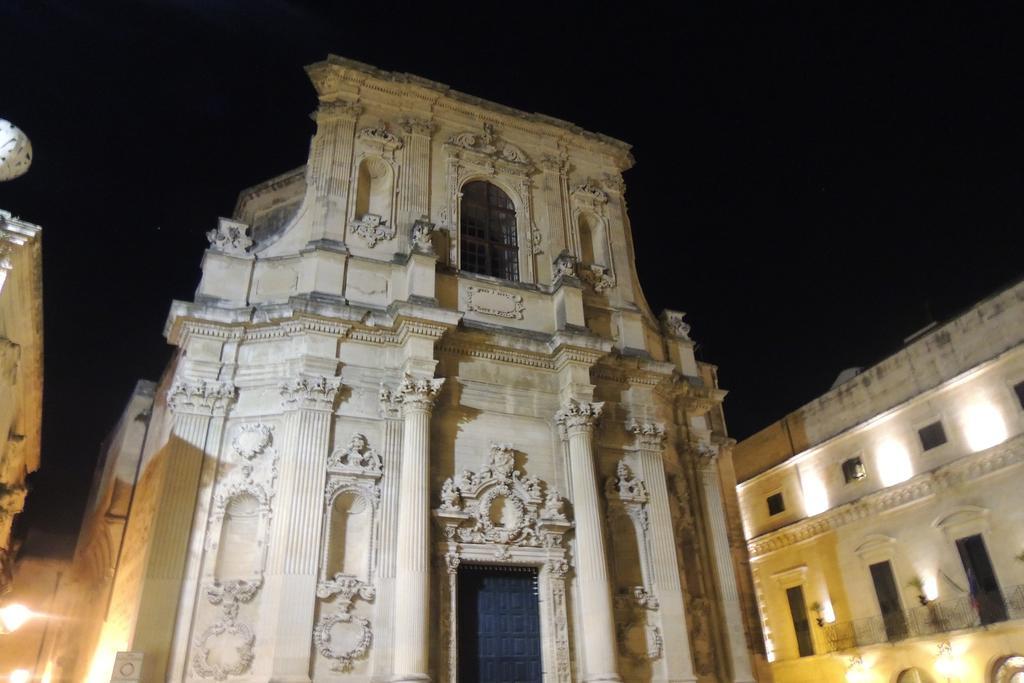 Barocco.Oberdan Bed & Breakfast Lecce Exterior foto