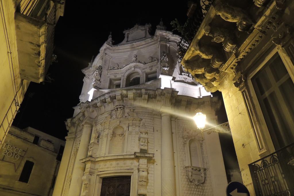 Barocco.Oberdan Bed & Breakfast Lecce Exterior foto