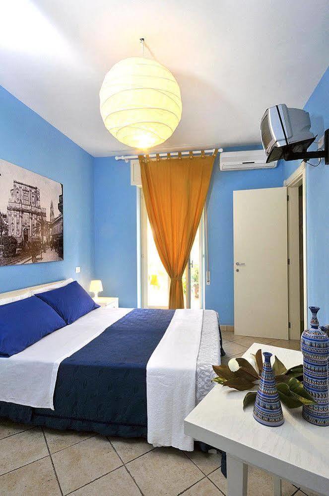 Barocco.Oberdan Bed & Breakfast Lecce Exterior foto